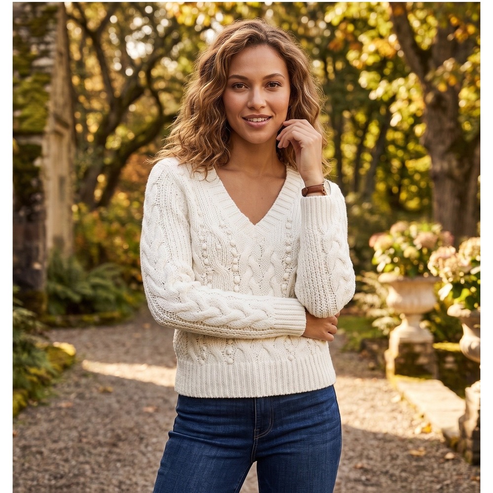Banana Republic Womens XS Cream Cable Knit Popcorn V-Neck Sweater Cotton Blend